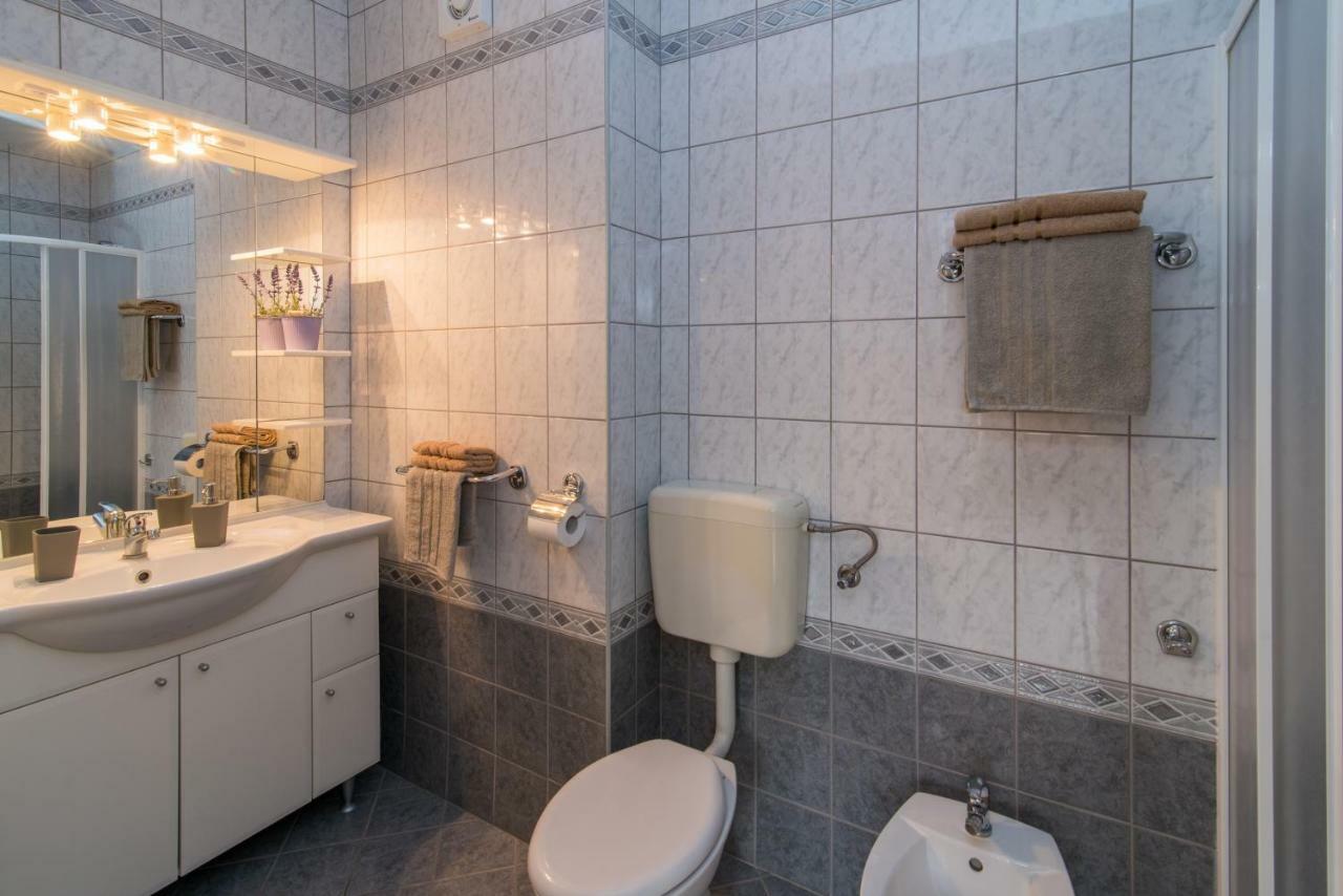 Apartmani Polonijo Nada Krk Town Zewnętrze zdjęcie